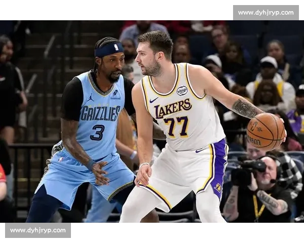 湖人噩耗三连!东契奇伤缺一周 仅 9 人可战